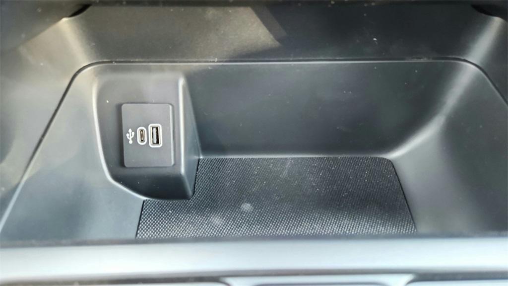 new 2025 Ford F-150 car, priced at $40,714