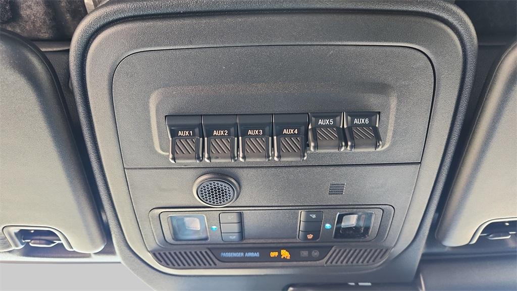 new 2025 Ford Bronco car, priced at $43,109