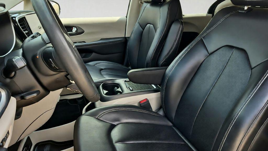 used 2023 Chrysler Pacifica car, priced at $21,725