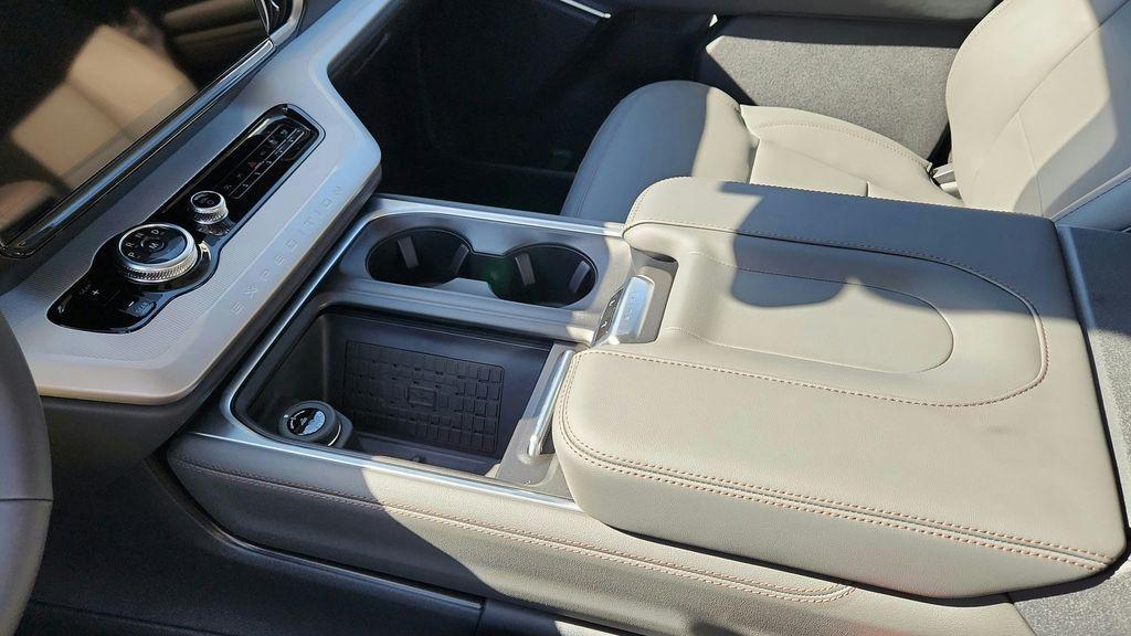 new 2025 Ford Expedition Max car, priced at $68,244