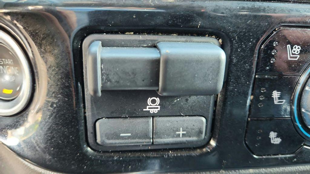 used 2024 GMC Sierra 1500 car, priced at $43,000