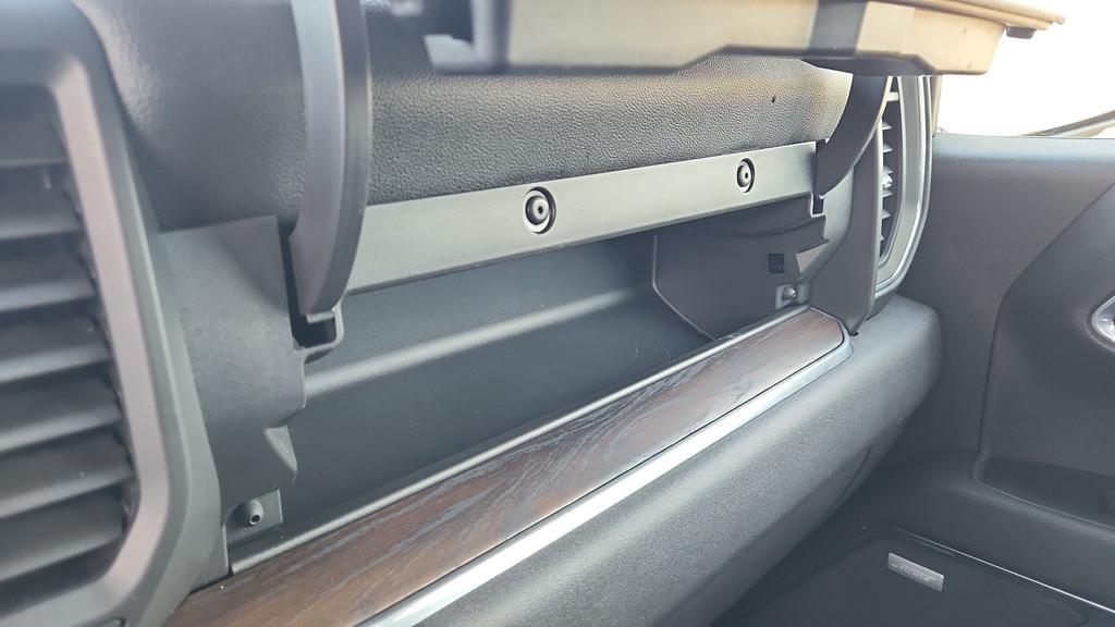 used 2024 GMC Sierra 1500 car, priced at $43,000