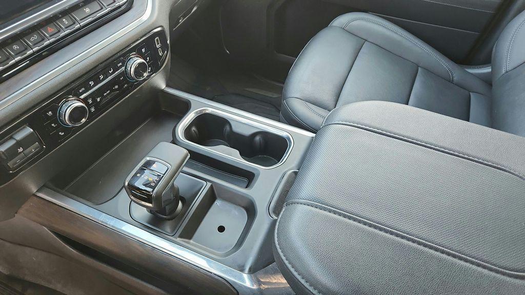 used 2024 GMC Sierra 1500 car, priced at $43,000