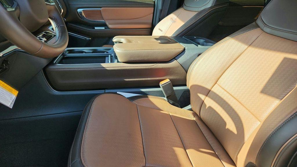 new 2026 Ford Expedition car, priced at $82,710