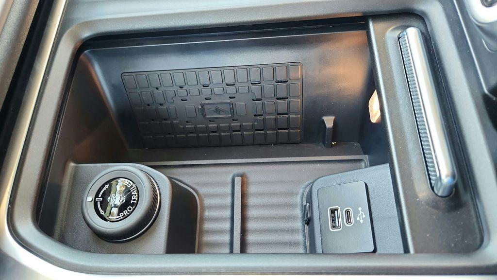 new 2025 Ford Expedition Max car, priced at $70,932