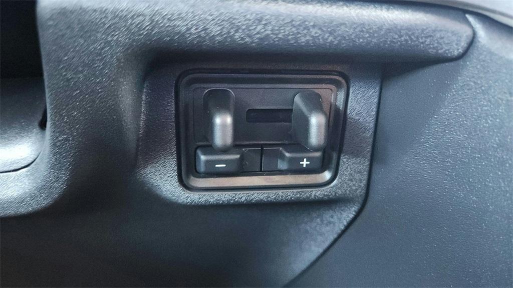 new 2025 Ford Expedition Max car, priced at $66,432