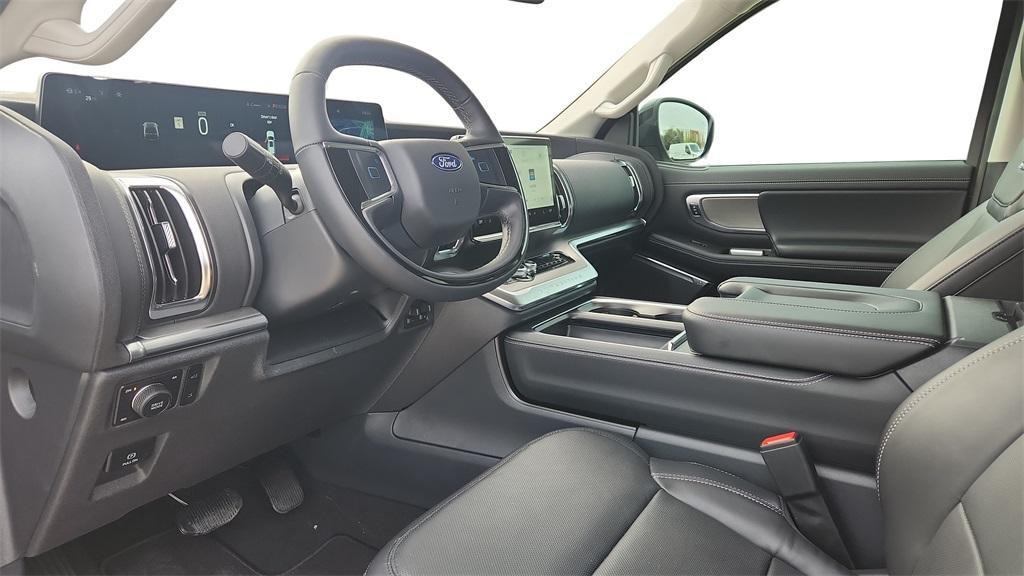 new 2025 Ford Expedition car, priced at $71,871