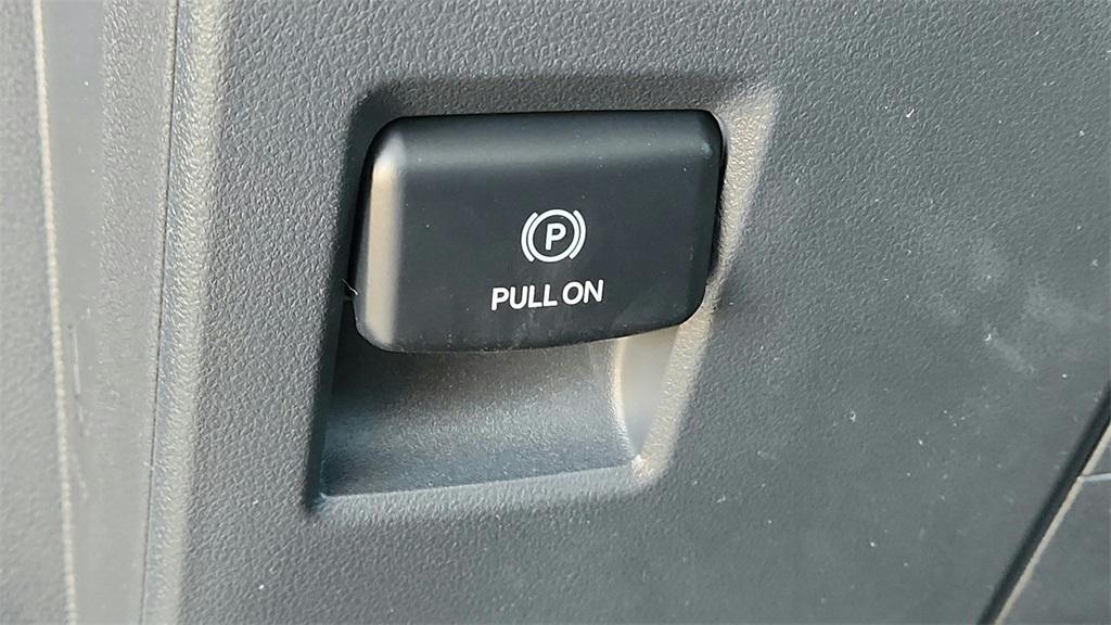 new 2025 Ford F-150 car, priced at $39,358