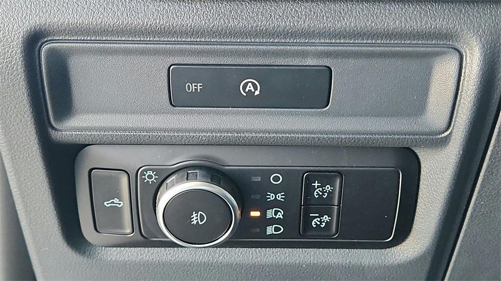 new 2025 Ford F-150 car, priced at $39,358