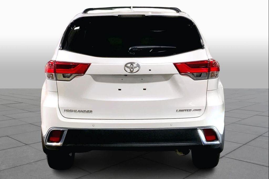 used 2019 Toyota Highlander car, priced at $30,497