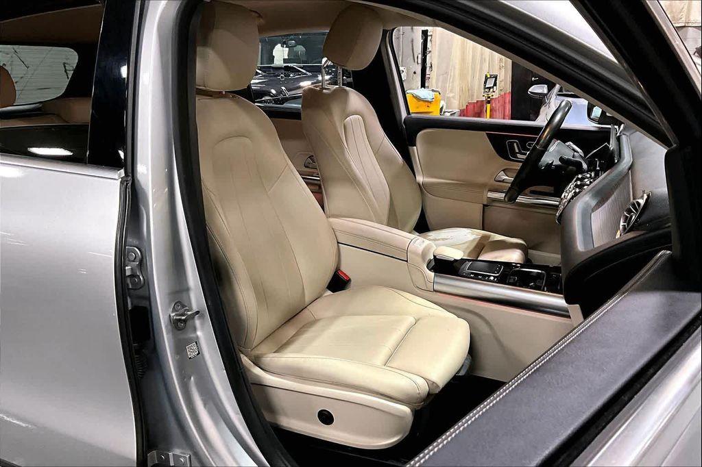 used 2021 Mercedes-Benz GLA 250 car, priced at $21,877