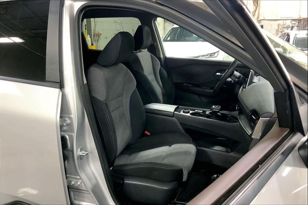 used 2022 Nissan Rogue car, priced at $21,677