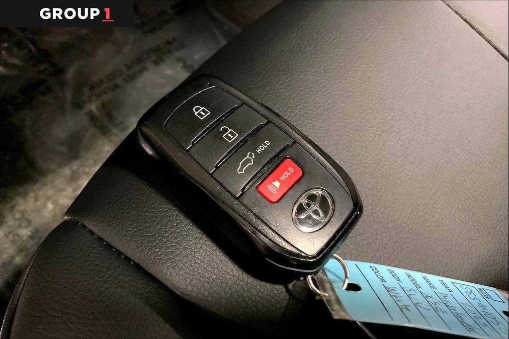 used 2025 Toyota Highlander car, priced at $49,997