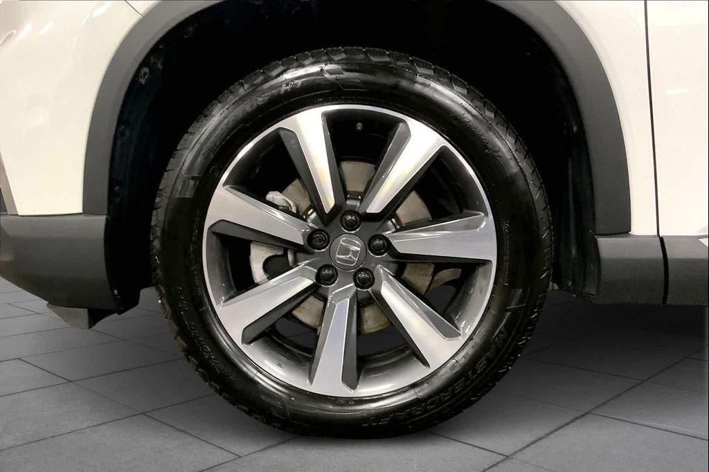 used 2023 Honda Pilot car, priced at $31,932