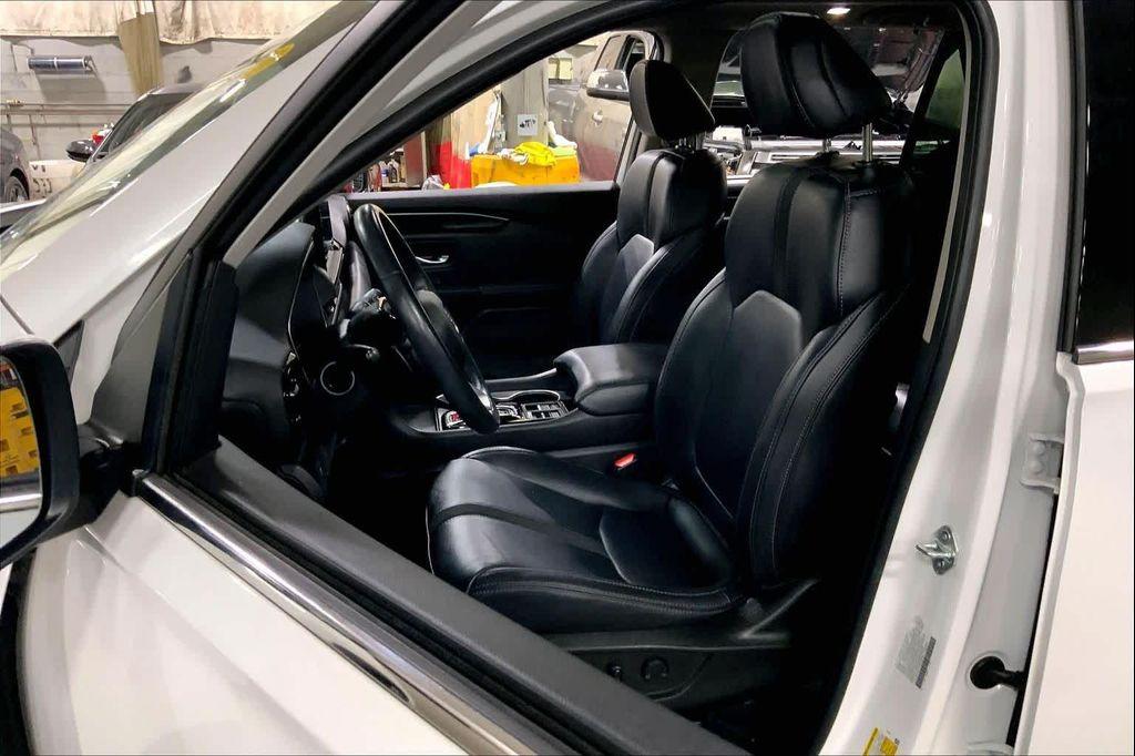 used 2023 Honda Pilot car, priced at $31,932