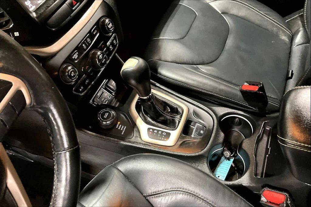 used 2015 Jeep Cherokee car, priced at $12,637