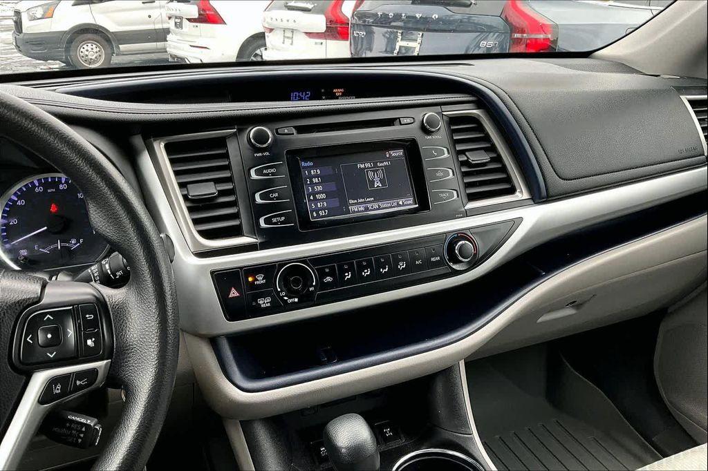 used 2018 Toyota Highlander car, priced at $19,447