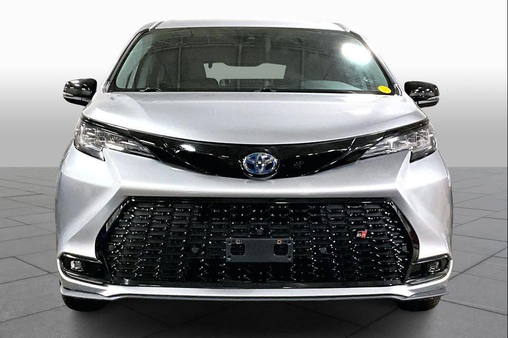 used 2022 Toyota Sienna car, priced at $29,277