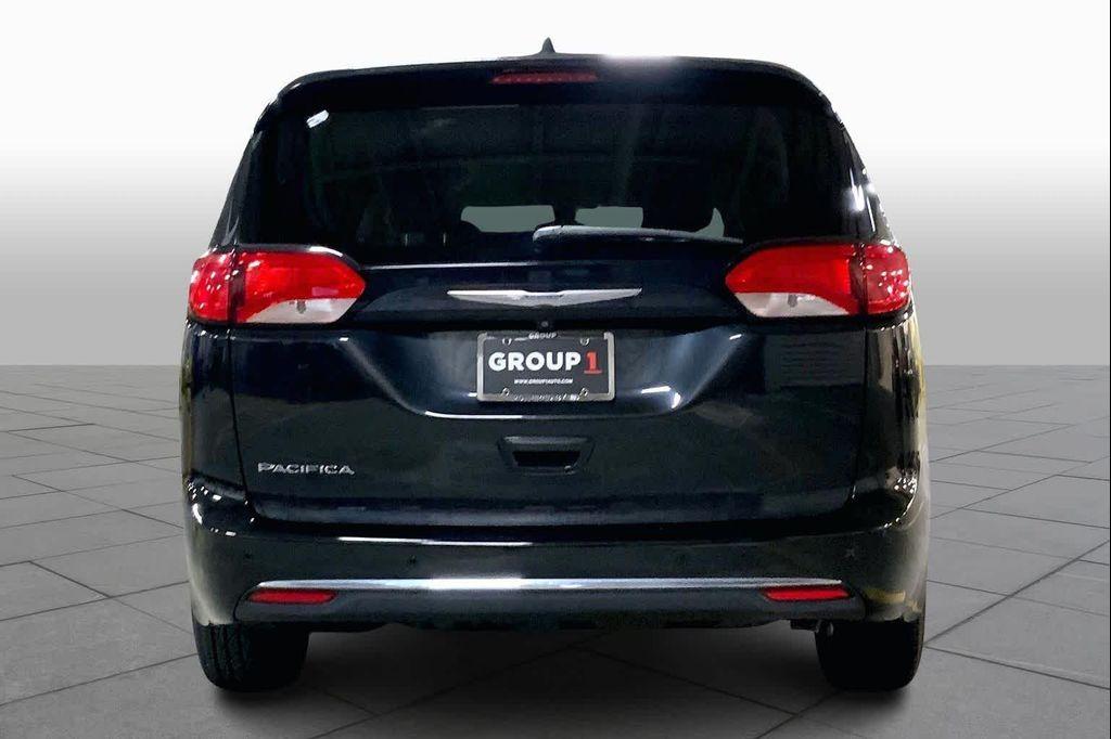 used 2017 Chrysler Pacifica car, priced at $13,995