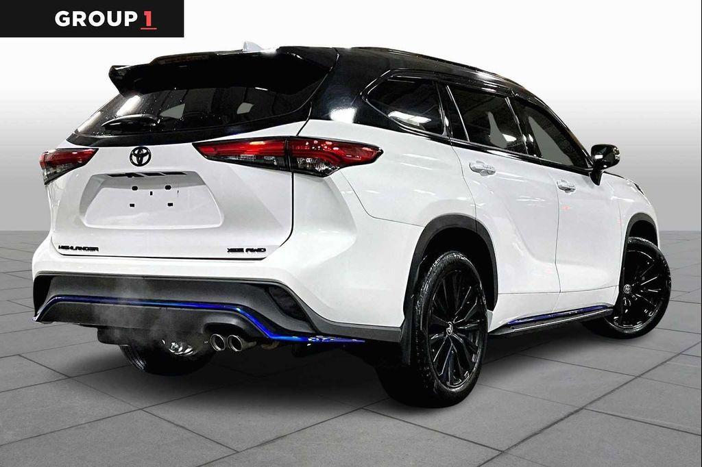 used 2023 Toyota Highlander car, priced at $40,877