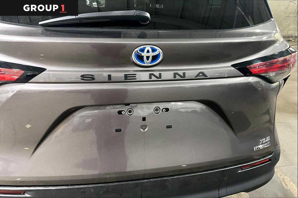 used 2021 Toyota Sienna car, priced at $38,977