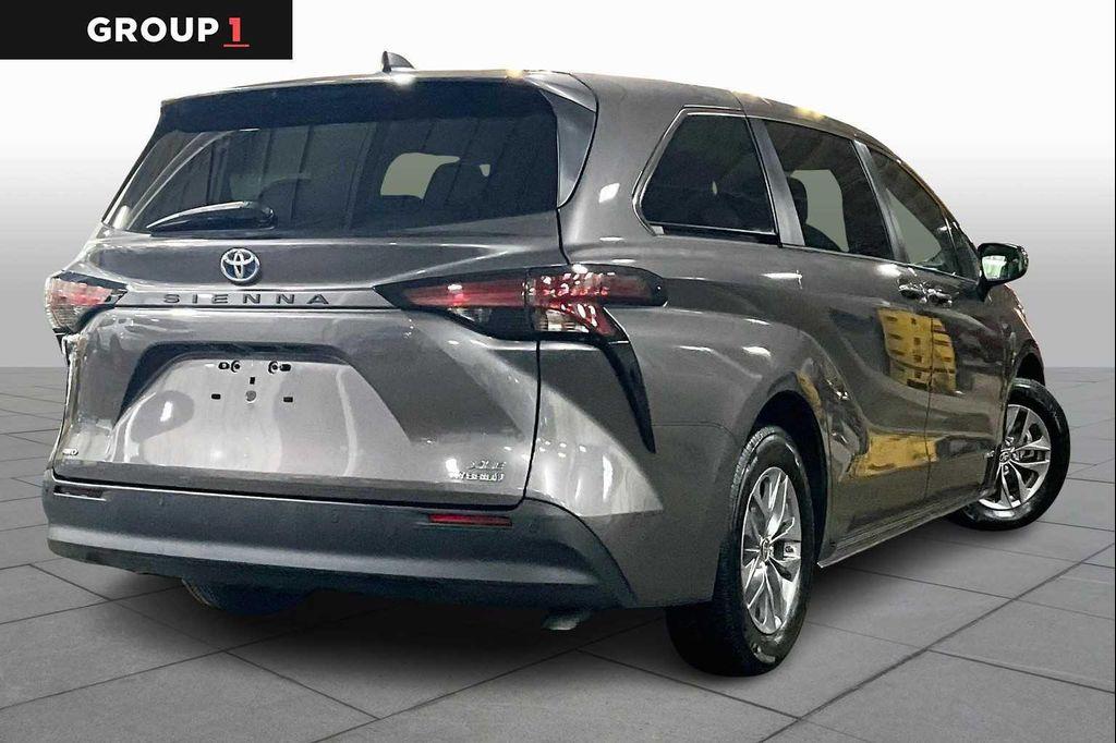 used 2021 Toyota Sienna car, priced at $38,977