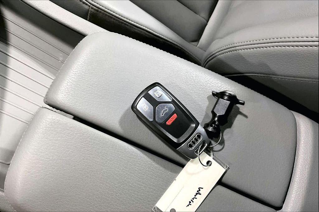 used 2019 Audi Q7 car, priced at $23,997
