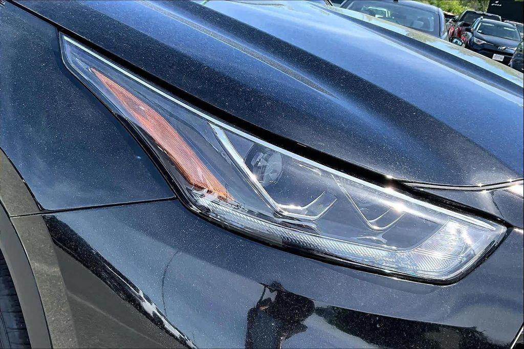 new 2026 Toyota Highlander Hybrid car, priced at $56,027