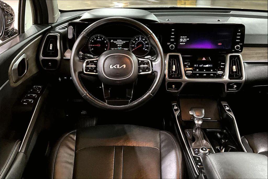 used 2022 Kia Sorento car, priced at $23,077