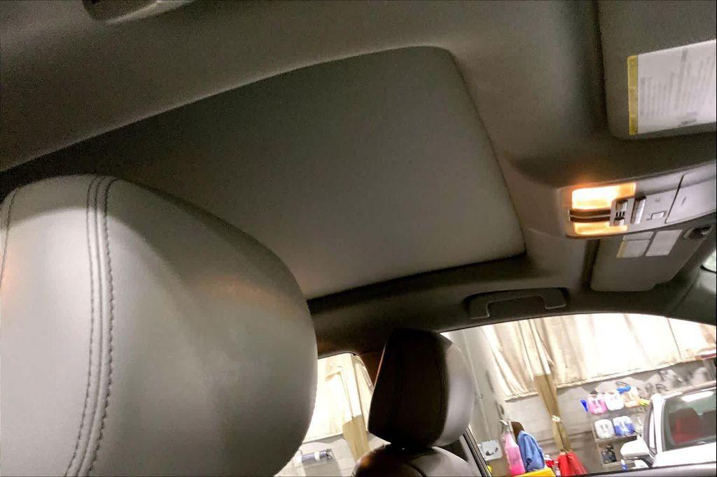 used 2015 Toyota Highlander car, priced at $18,577