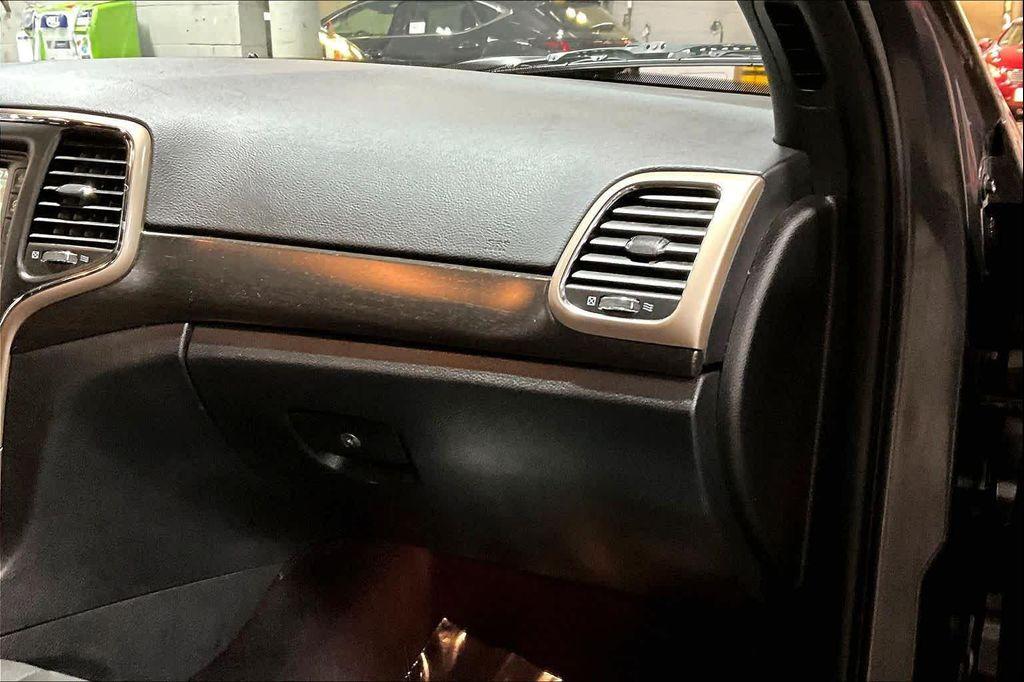 used 2016 Jeep Grand Cherokee car, priced at $13,997