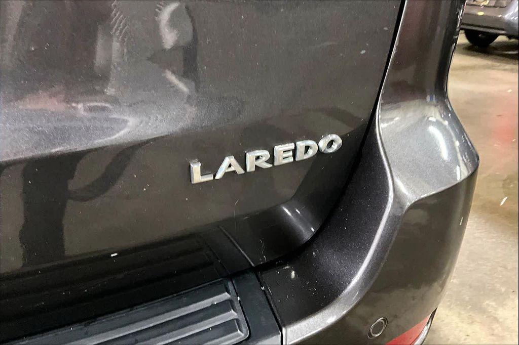 used 2016 Jeep Grand Cherokee car, priced at $13,997