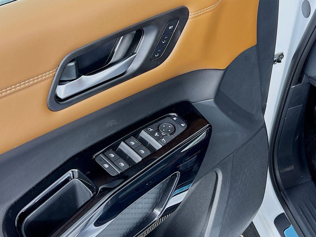 new 2026 Nissan Pathfinder car, priced at $50,128