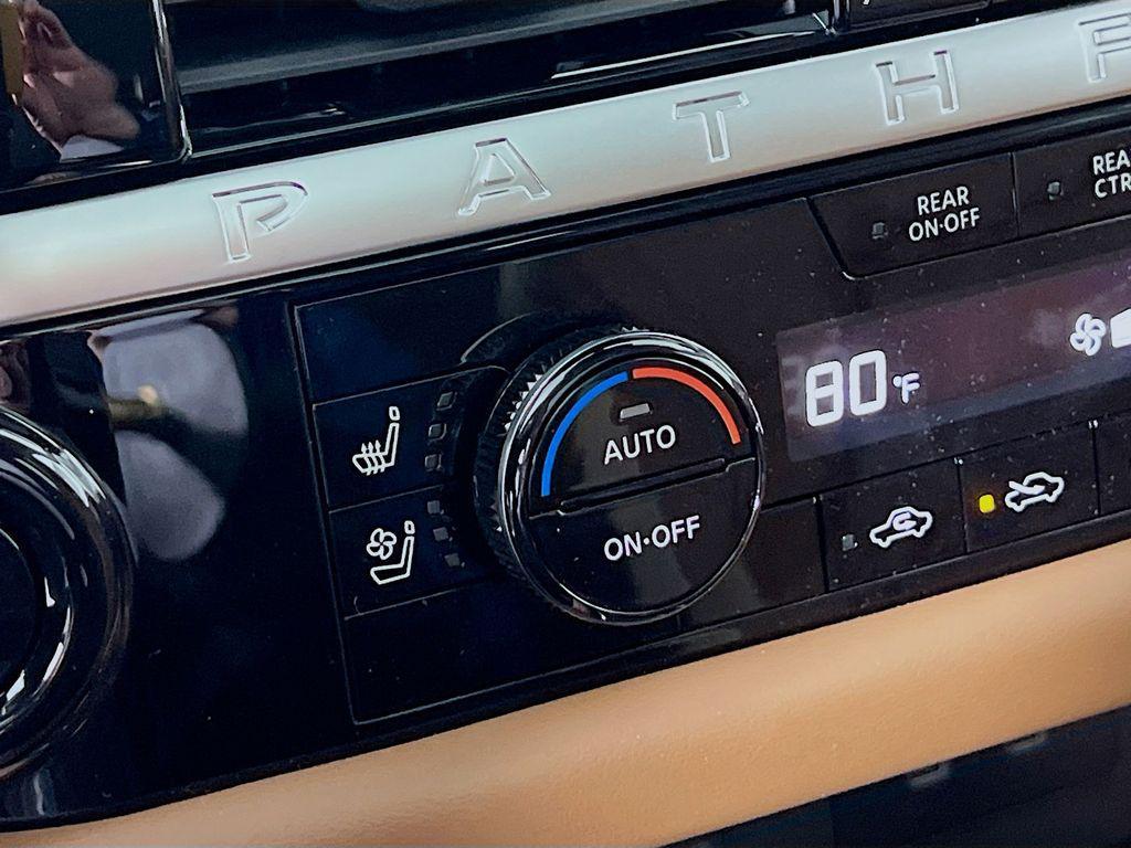 new 2026 Nissan Pathfinder car, priced at $50,128