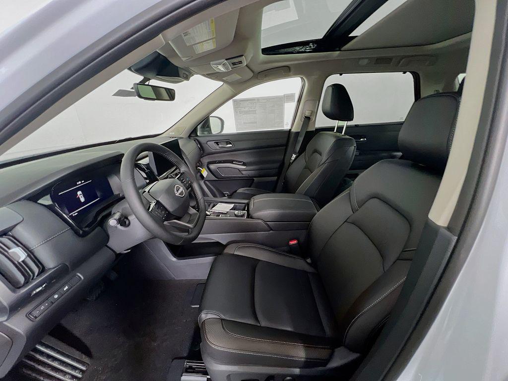 new 2026 Nissan Pathfinder car, priced at $45,532