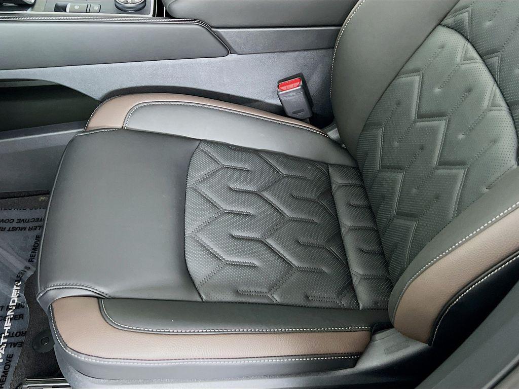 new 2026 Nissan Pathfinder car, priced at $50,128