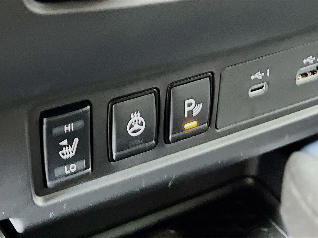 new 2026 Nissan Frontier car, priced at $40,282