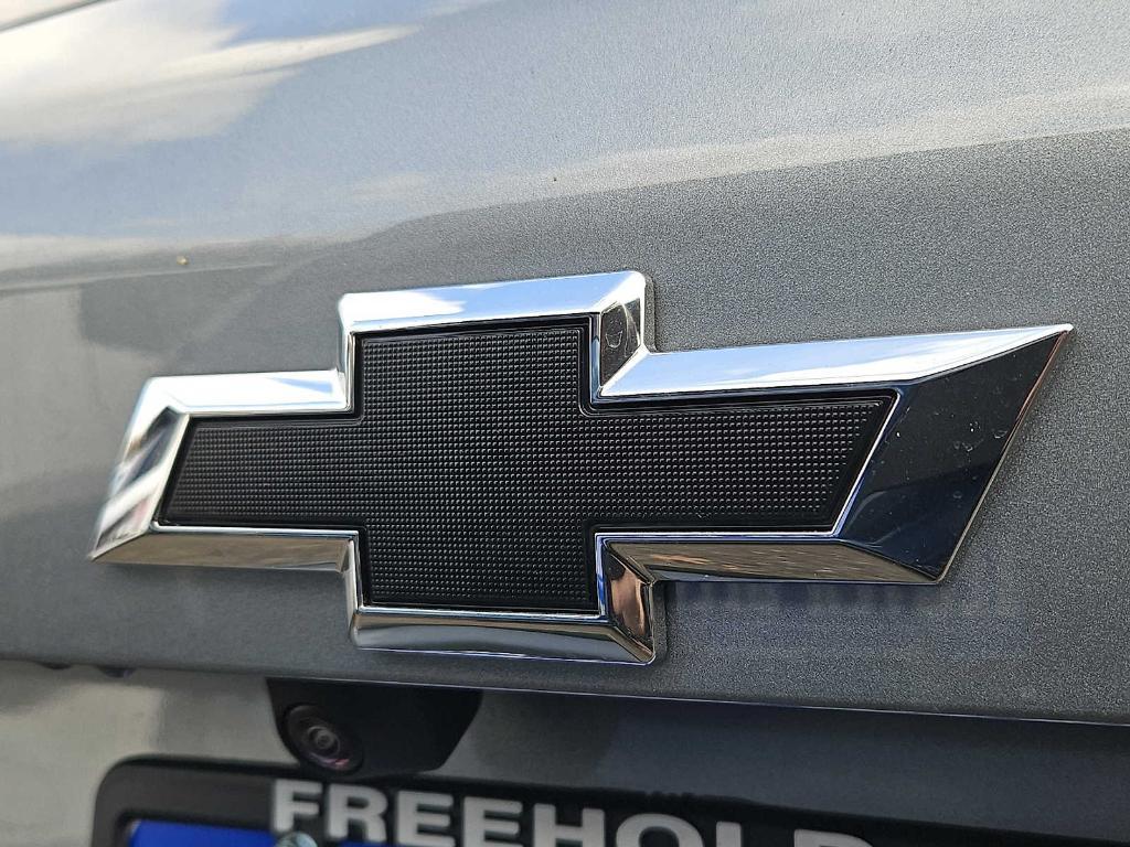 new 2026 Chevrolet Equinox car, priced at $32,923