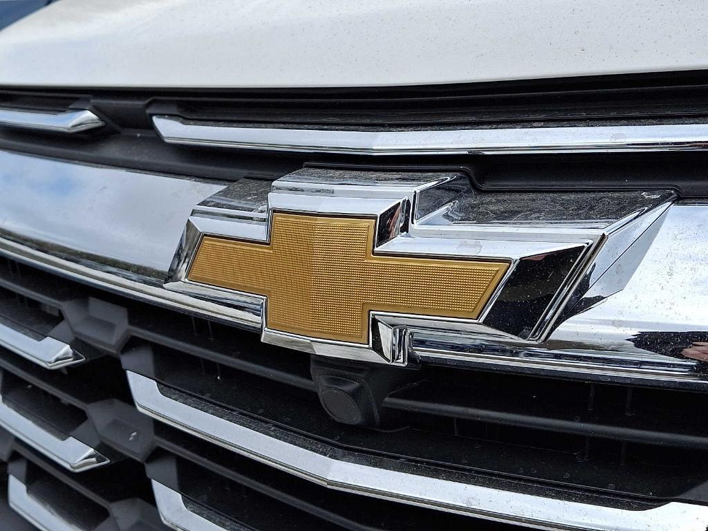 new 2026 Chevrolet Equinox car, priced at $33,733