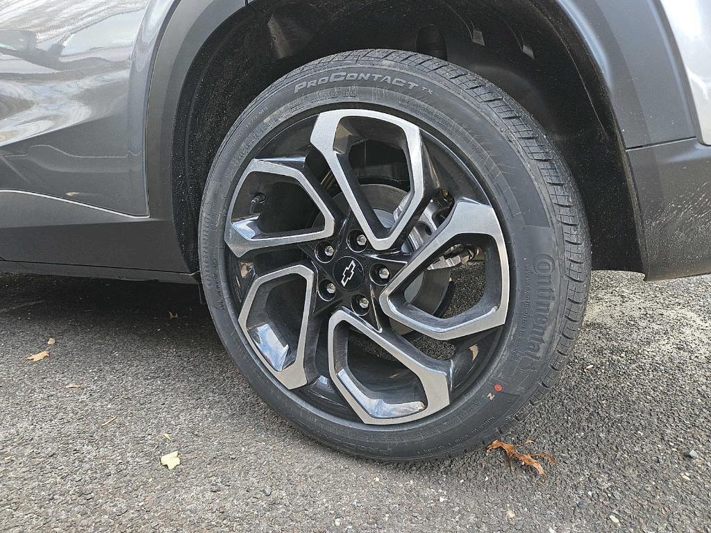 new 2026 Chevrolet Trax car, priced at $27,348