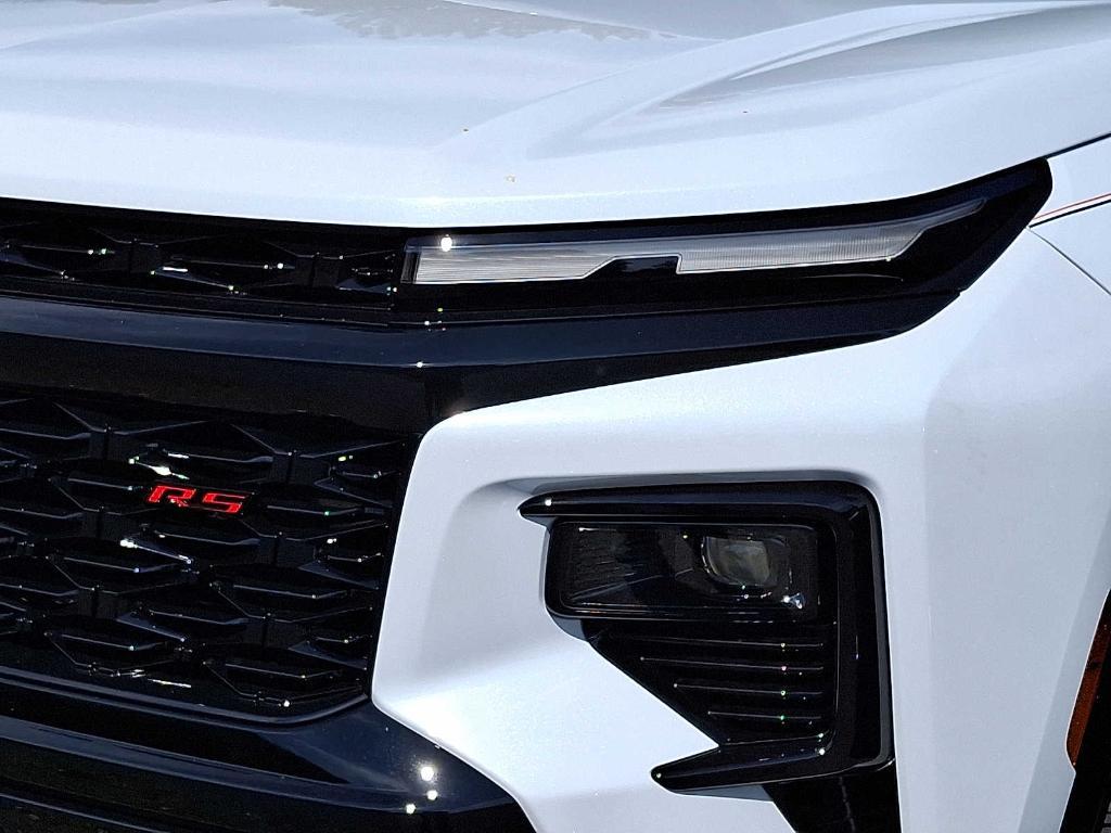 new 2026 Chevrolet Traverse car, priced at $61,078