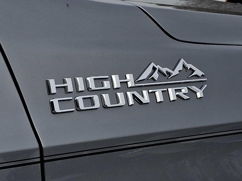 new 2026 Chevrolet Suburban car, priced at $99,470