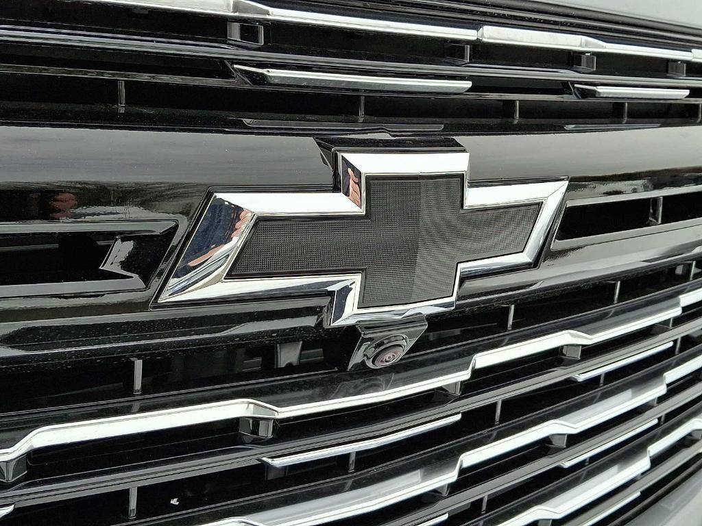 new 2026 Chevrolet Suburban car, priced at $99,470