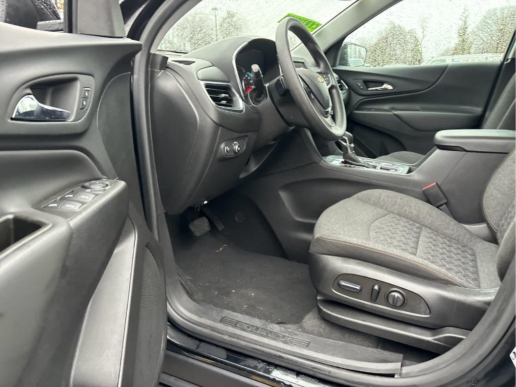 used 2023 Chevrolet Equinox car, priced at $21,499