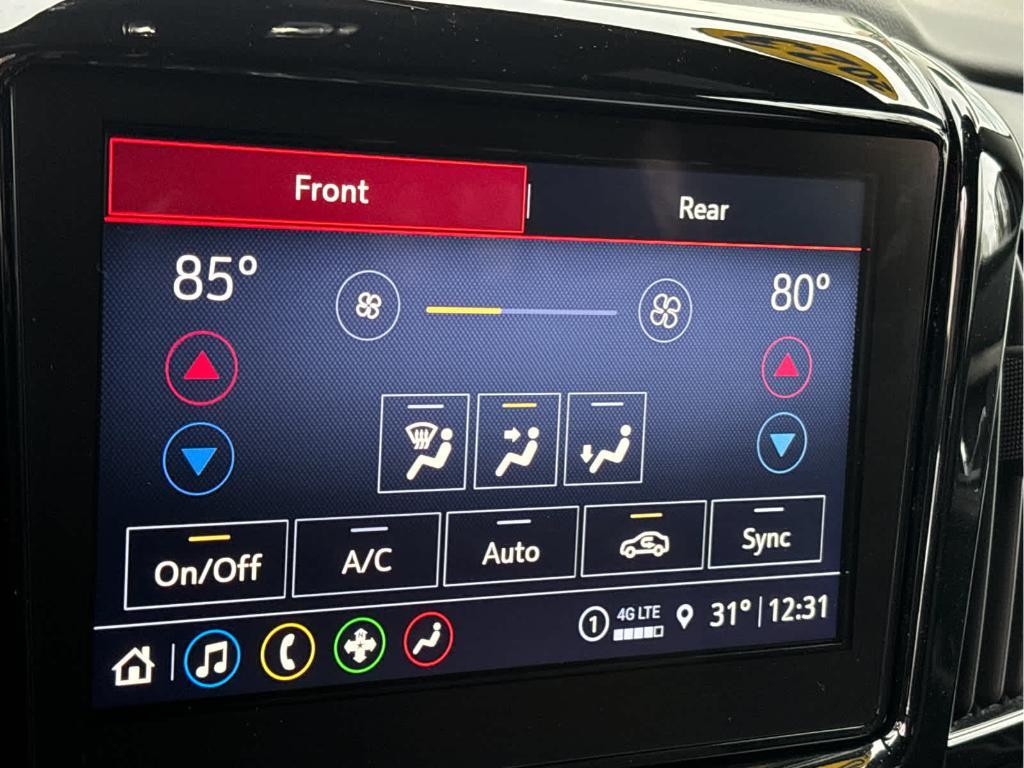 used 2023 Chevrolet Traverse car, priced at $26,348