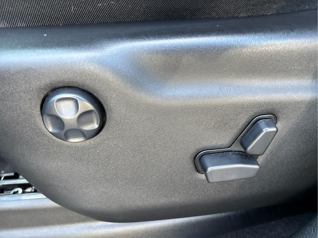 used 2020 Jeep Grand Cherokee car, priced at $20,188