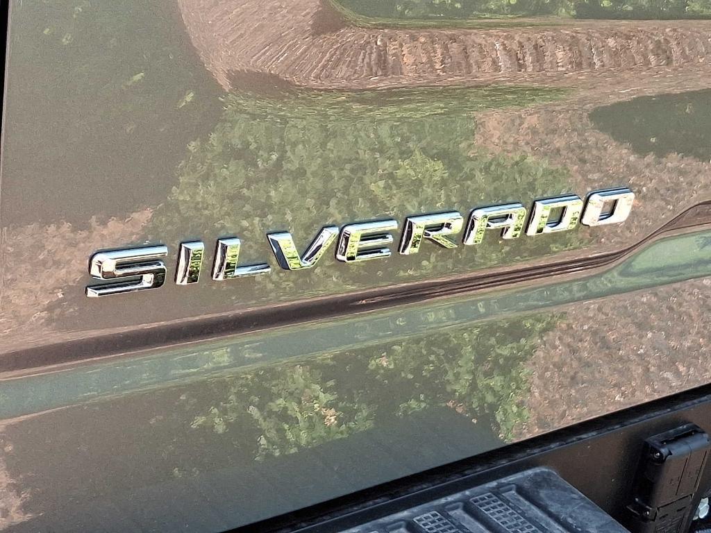 new 2026 Chevrolet Silverado 1500 car, priced at $70,010