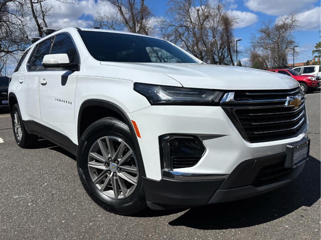 used 2023 Chevrolet Traverse car, priced at $28,895