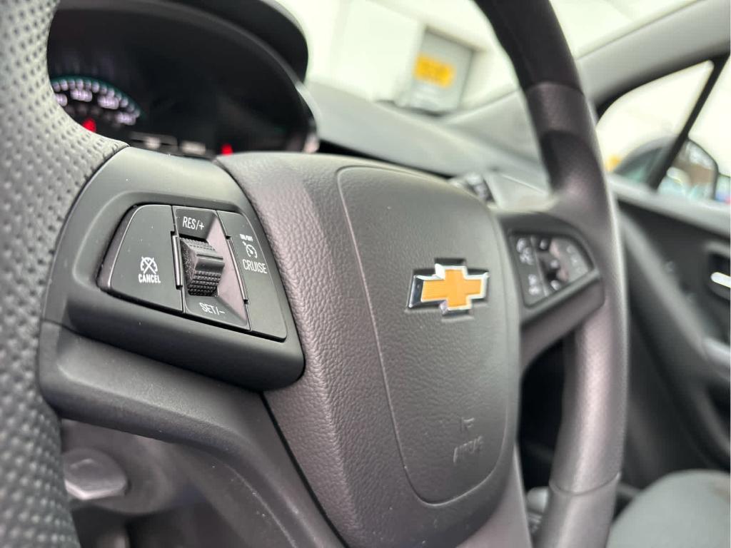 used 2022 Chevrolet Trax car, priced at $16,827
