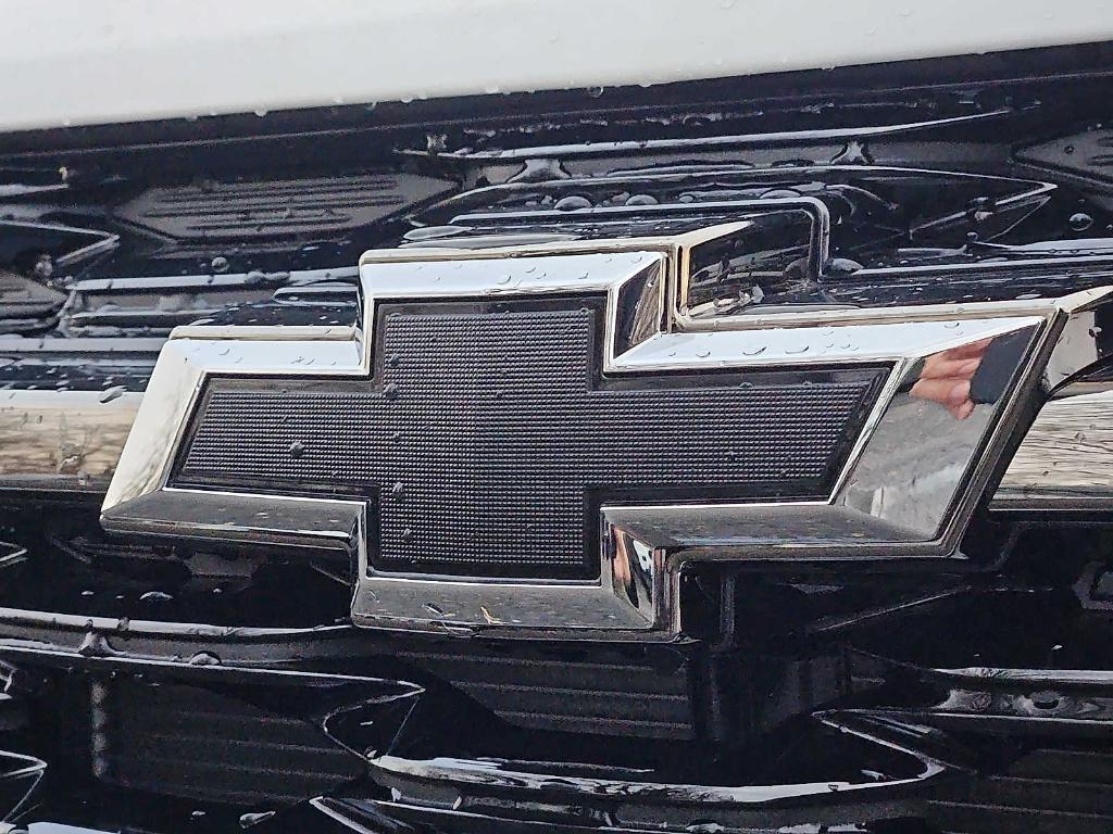 new 2026 Chevrolet Trax car, priced at $27,885